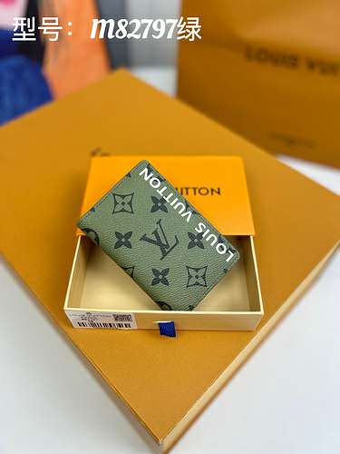 Picture of LV Wallets _SKUfw147277329fw